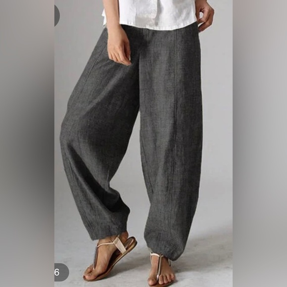 SOLD 💗Wide leg pants - Picture 1 of 3